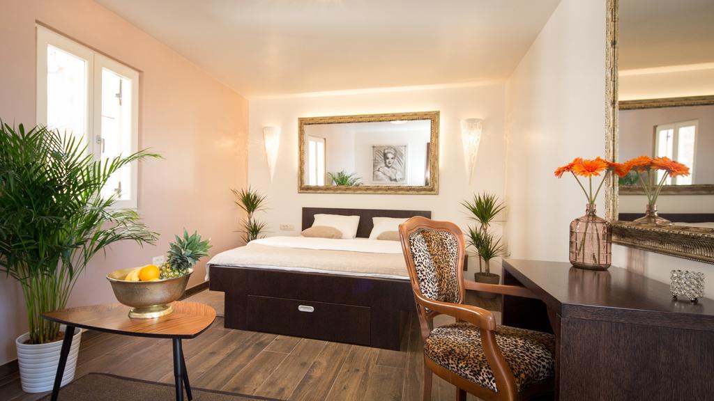 Apartment Shambala Sea View 로비니 외부 사진